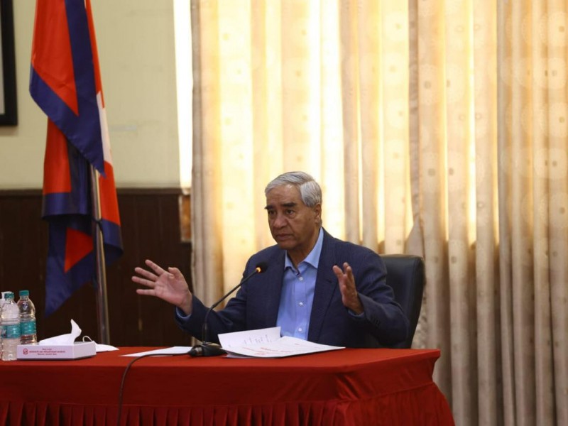 व्यापार घाटा घटाउने गरी नीति र कार्यक्रम बनाउनु : प्रधानमन्त्री  